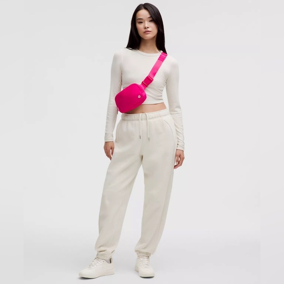 Lululemon Everywhere Belt Bag 1L- Passionate - Picture 2 of 6